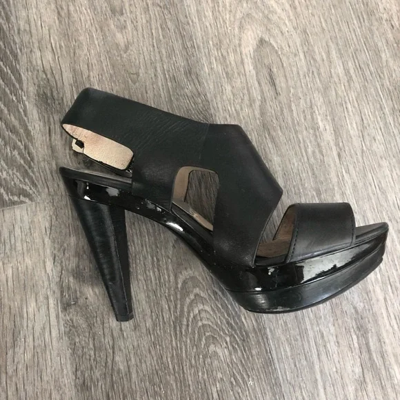 Michael Kor platform leather sandals - Picture 5 of 8